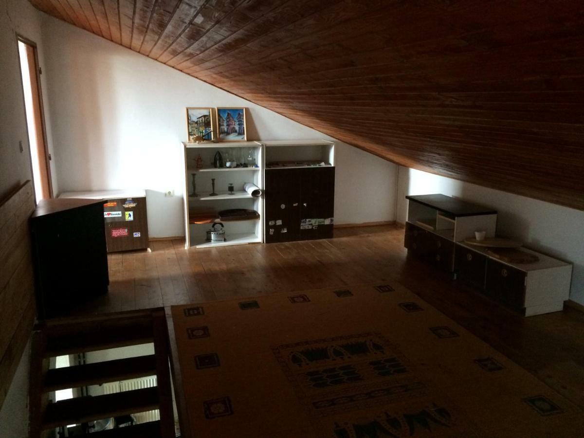 Holiday House Cervena Veza Пиещани Екстериор снимка