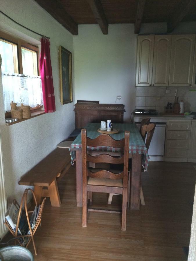 Holiday House Cervena Veza Пиещани Екстериор снимка